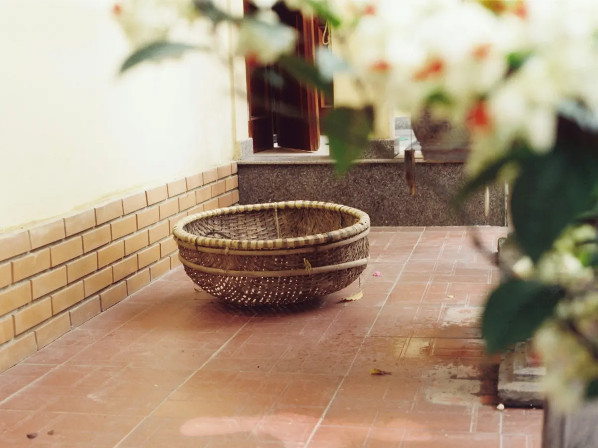 Custom Kitchen Tile Work. A tidy food prep area with tile for the back splash as well as the surface.